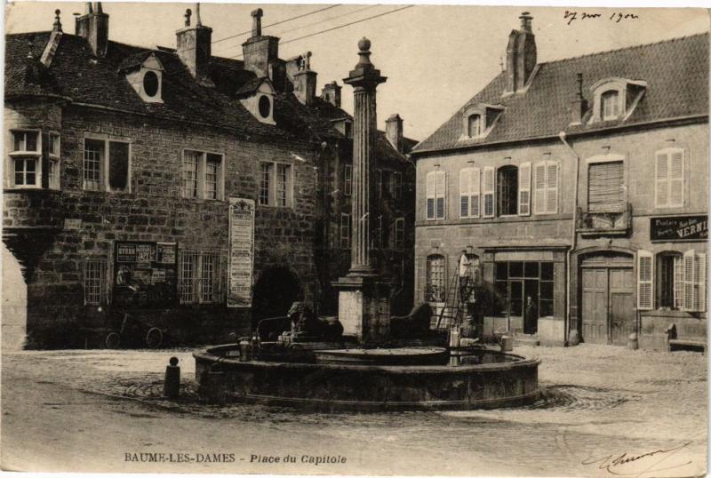 CPA BAUME-les-DAMES - Place du Capitole (182973)