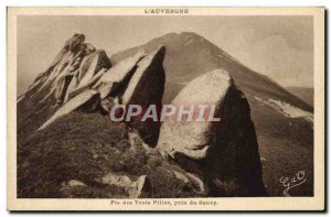 Old Postcard L & # 39Auvergne peak nearly three girls Sancy