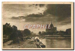 Old Postcard Paris while strolling Crepuscule Notre Dame