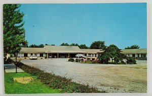 Martinsburg WV View of Wheatland Motel on US 11 Postcard T14