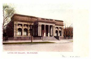 Postcard BUILDING SCENE Milwaukee Wisconsin WI AP7374