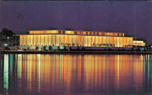 USA John F. Kennedy Center for the Performing Arts Washington DC. Postcard 07.46