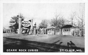 G77/ St Clair Missouri Postcard c40s Ozark Rock Curios Store Geology