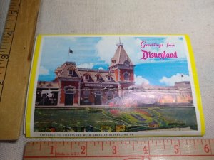 M-69286 Folder Colorful Scenes of Disneyland Anaheim California