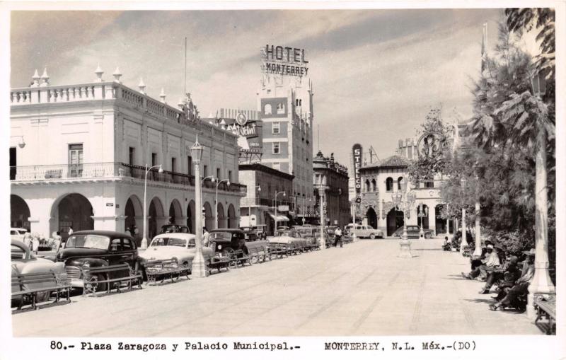 MONTERREY NUEVO LEON MEXICO~PLAZA ZARAGOZA~PALACI MUNI~REAL PHOTO POSTCARD 1940s