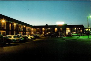 Bend, OR Oregon  MOTEL WEST Night View  ROADSIDE  4X6 Advertising Postcard