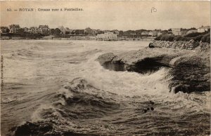 CPA ROYAN Grosse mer a Pontillac (666970)