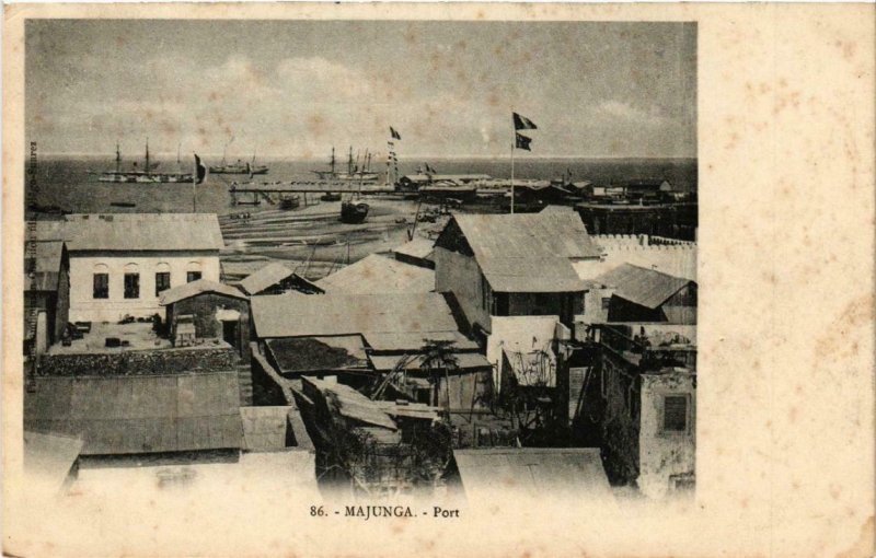 CPA AK Majunga. Port. MADAGASCAR (626065)