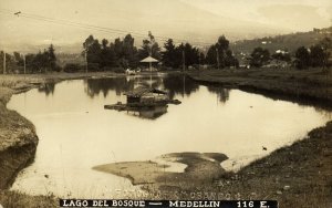 colombia, MEDELLIN, Lago del Bosque (1910s) Obando RPPC Postcard