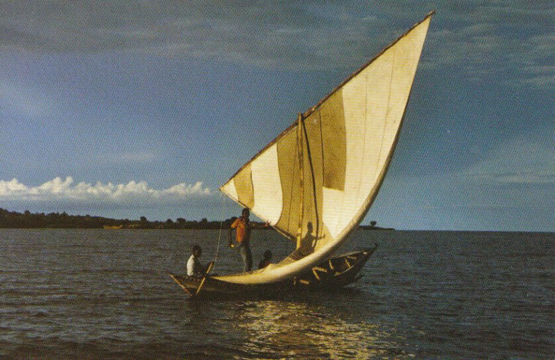 Africa Postcard - Sunrise over Lake Victoria - Tanzania - Ref TZ10115