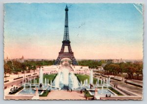 Vintage Paris Postcard Eiffel Tower & Trocadero Fountains CAP France Posted