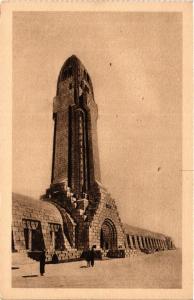 CPA Ossuaire et Phare de Douaumont (391614)