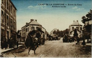 CPA La Courtine Entree du Camp, Artillerie lourde FRANCE (1050500)