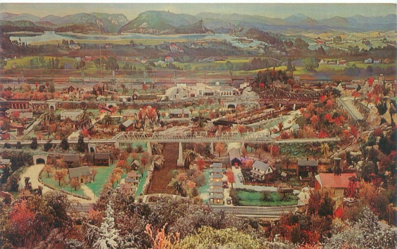 Shartlesville Pennsylvania Roadside America General View Chrome Postcard