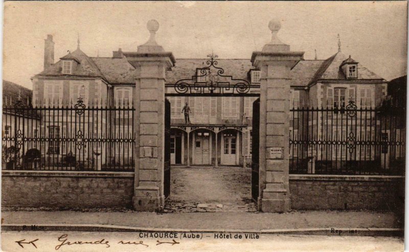 CPA Chaource- Hotel de Ville FRANCE (1007386)