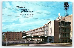 1963 DALLAS TX TRAVELODGE HOTEL MOTEL LIVE OAK ST VW BEETLE POSTCARD P3515
