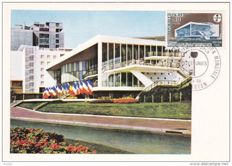 ROYAN, Charente Maritime, France, PU-1968; Le Palais Des Congres Et La Tour D...