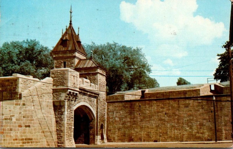 Canada Quebec Kent Gate 1965