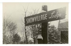 NH - Snowville. Snowvillage Lodge (South of Conway) *RPPC