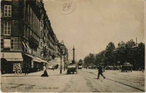 CPA PARIS 12e - La Rue de Lyon (55950)