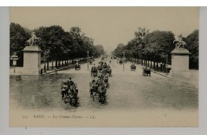 France - Paris. Champs-Elysees Avenue, Street Scene