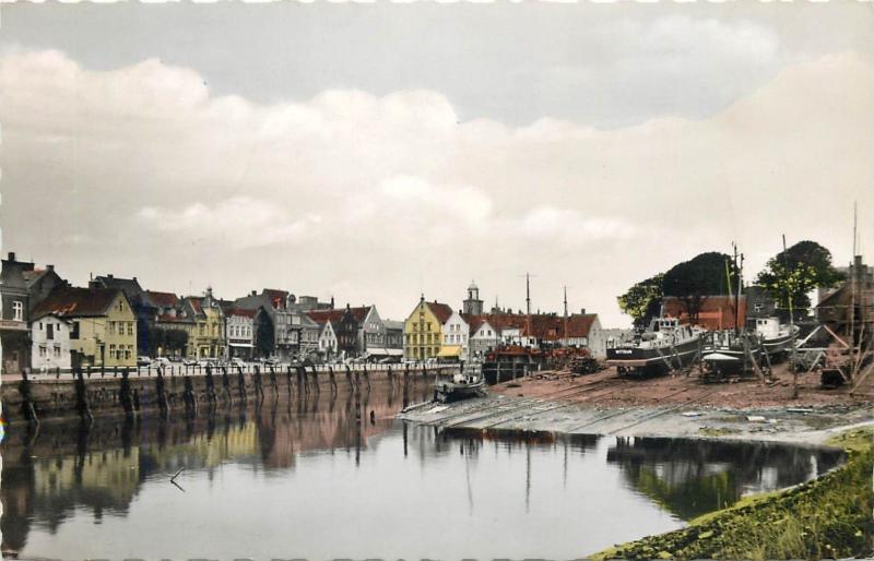 Husum Nordsee Hafen mit Werft Germany 1961