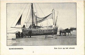 SCHEVENINGEN Een bom op het Strand NETHERLANDS (603774)