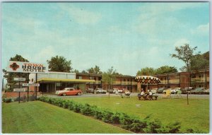 c1960s Belleville IL Town House Motel Chrome PC Chevrolet Chevy Bel Air Car A271