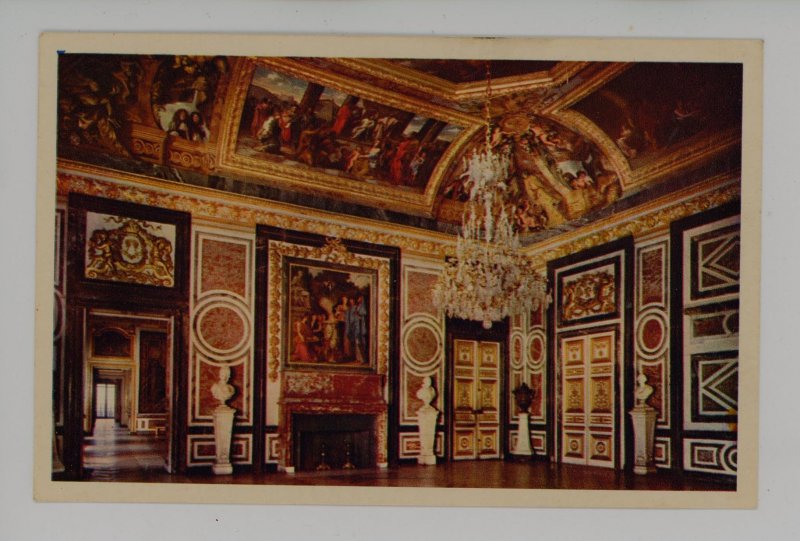 France - Versailles. Chateau, The Queen's Guard Room