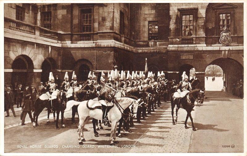 BR62993 royal horse guards changing guard whitehall london military  uk