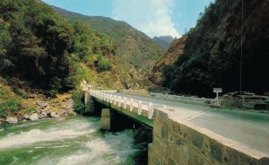 USA Kings Canyon National Park Bridge Kings River Vintage Postcard 07.46