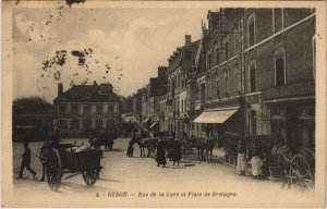 CPA Redon Rue de la Gare , Place de Bretagne (1236664)