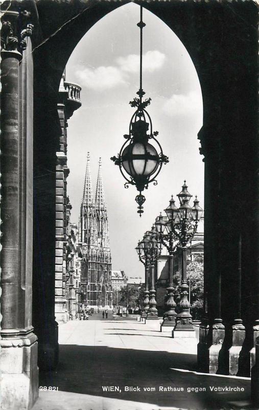 Wien Austria Votivkirche street lamps photo postcard 1955