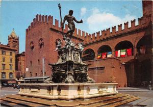B33578 Bologna The Neptun    italy