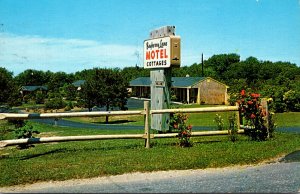 Massachusetts Cape Cod Sandwich Bayberry Lane Motel & Cottages 1961