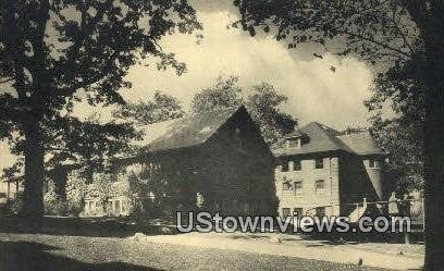 Three Oaks, Moses Brown School - Providence, Rhode Island