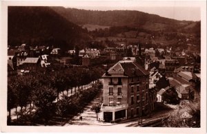 CPA La Bourboule Vue Generale et Touring Hotel FRANCE (1302758)