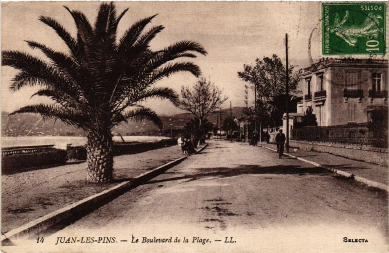 CPA JUAN-les-PINS - Le Boulevard de la Plage (514303)