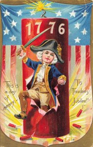 FREEDOMS JUBILEE-4th JULY-FIREWORKS-SOLDIER & SWORD-PATRIOTIC~1910 TUCK POSTCARD