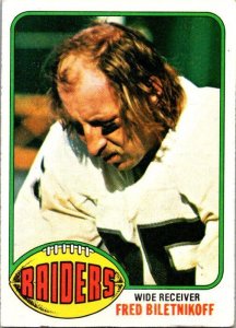 1976 Topps Football Card Fred Biletnikoff Los Angeles Raiders sk4646