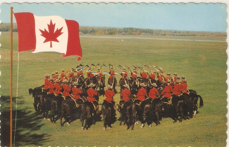 Royal Canadian Mounted Police  Nice vintage Canada postcard