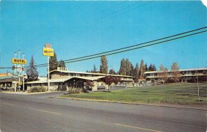 Auburn California 1960s Postcard Golden Key Motel