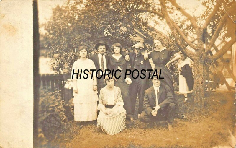 GROUP OF PEOPLE-STYLISH PERIOD CLOTHES~1910s REAL PHOTO POSTCARD