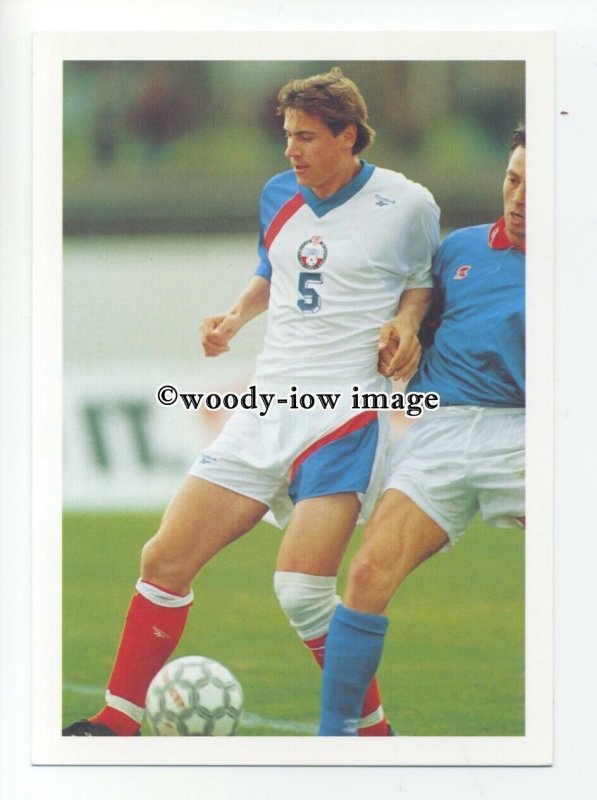 TC0035 - Russia Midfielder - Andrei Kanchelskis - postcard Barratt Europes Best