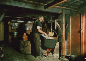 Switzerland Postcard - Kasen Auf Der Bonderalp, Fromagerie a l'alpe  RR9304