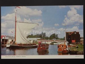 Norfolk Broads WROXHAM BRIDGE c1970's by Jarrold KNB 107