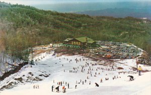 Tennessee Gatlinburg Skiers On The Slopes Of Mount Harrison