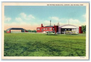 c1940 Des Moines Municipal Airport Terminal Airplane Des Moines Iowa IA Postcard