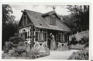 Germany Postcard - Knusperhauschen im Marchenhain, Niederheimbach  - Ref 17128A