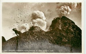 RPPC Postcard 382 Vesuvius Eruption Lava Spatter Naples Italy 1933 Maggio Photo